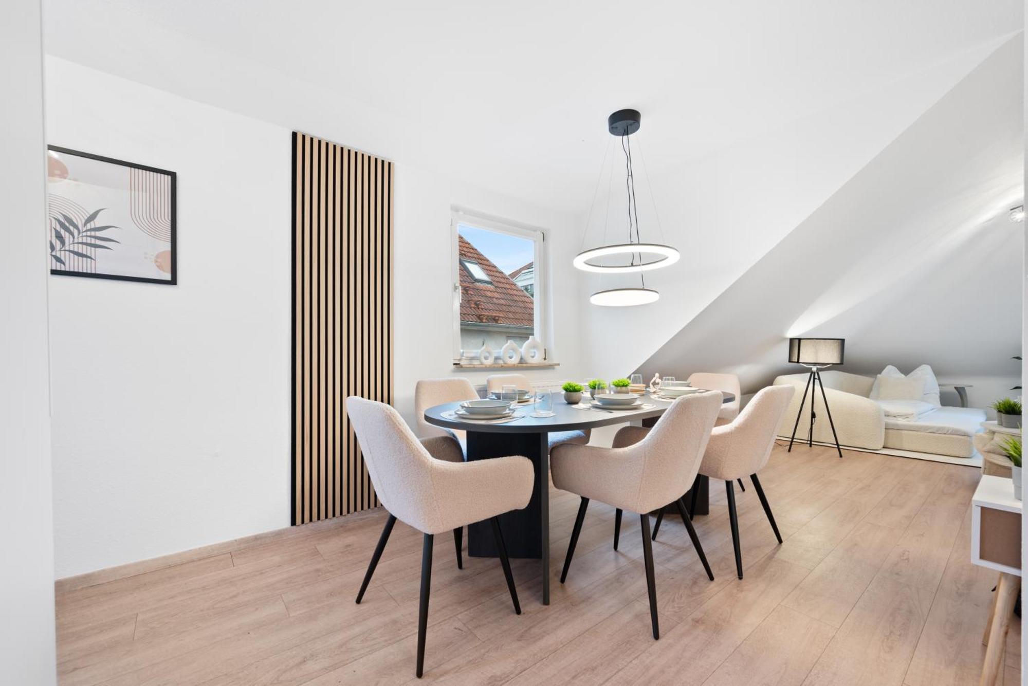 Malu Rooms - Im Stadtzentrum, Smarttv, Netflix, 24H Checkin Ludwigsburg Exterior foto